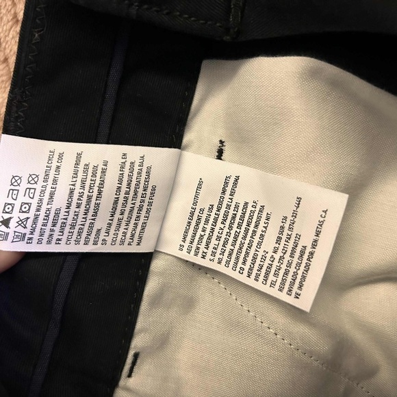 American Eagle Outfitters Black Bermuda Shorts Size 6 Women Midi - Picture 7 of 8